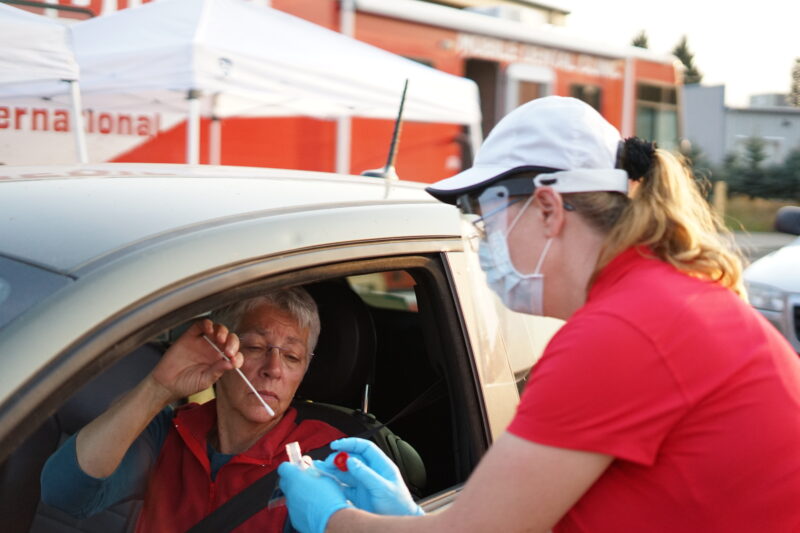 Hood River Mayor Kate McBride gets tested at one of our mobile COVID-19 testing clinics. 