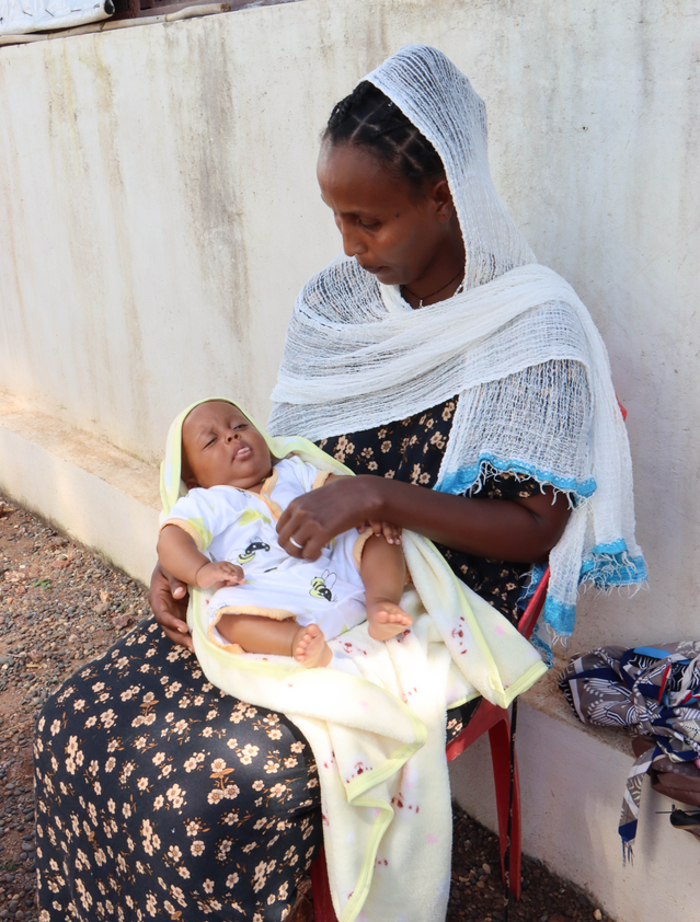 A mother and her baby after an MSG session. 