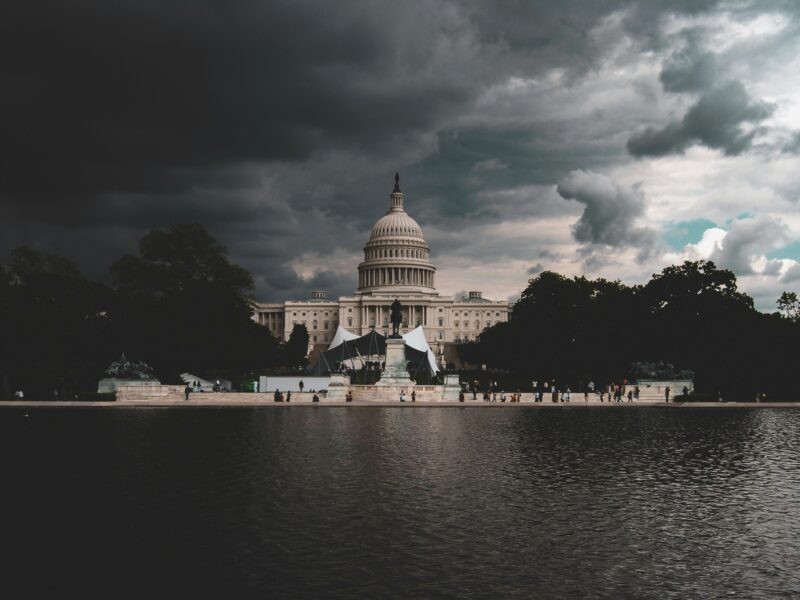 Photo of the US Capitol.