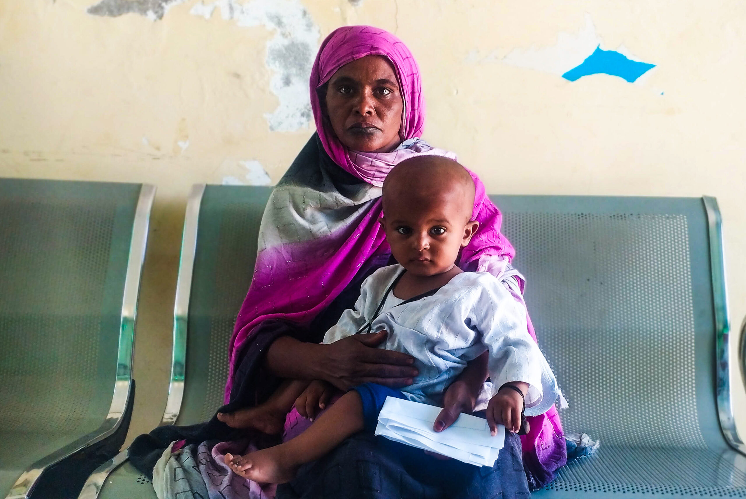 Hindya and her child visiting a Medical Teams clinic in Ethiopia.